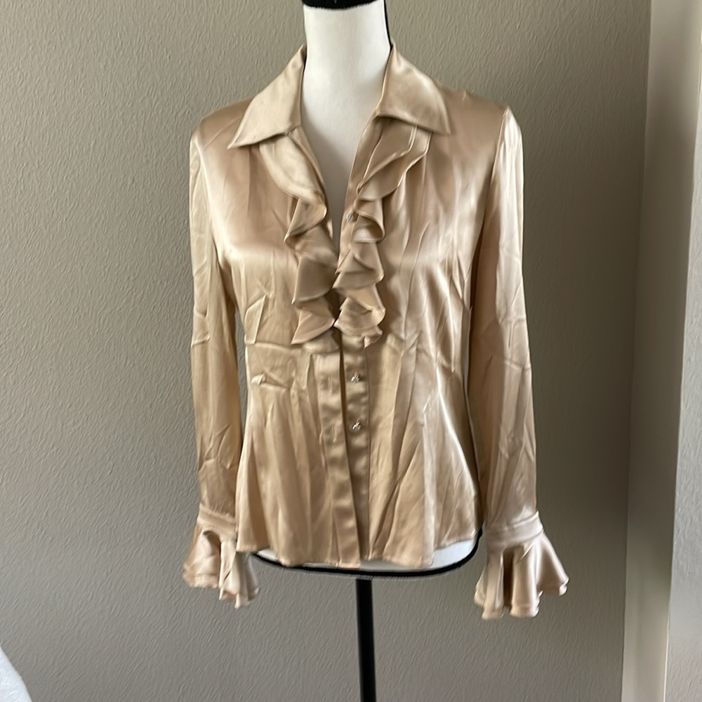 St. John silk Ruffled Long Sleeve button up Blouse champagne crystal buttons - Picture 17 of 17